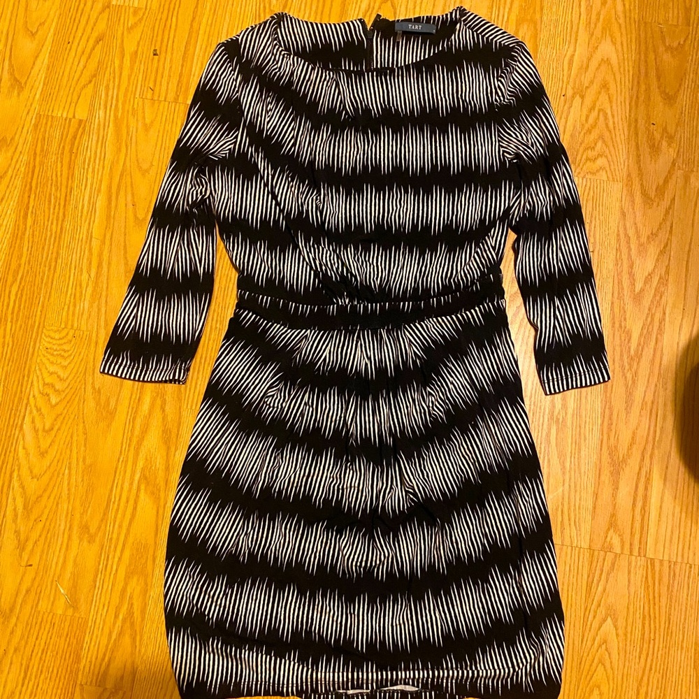 Tart black and white side cotton dress sz M